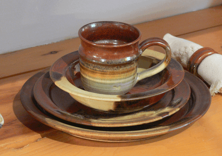 Four plate pottery sets